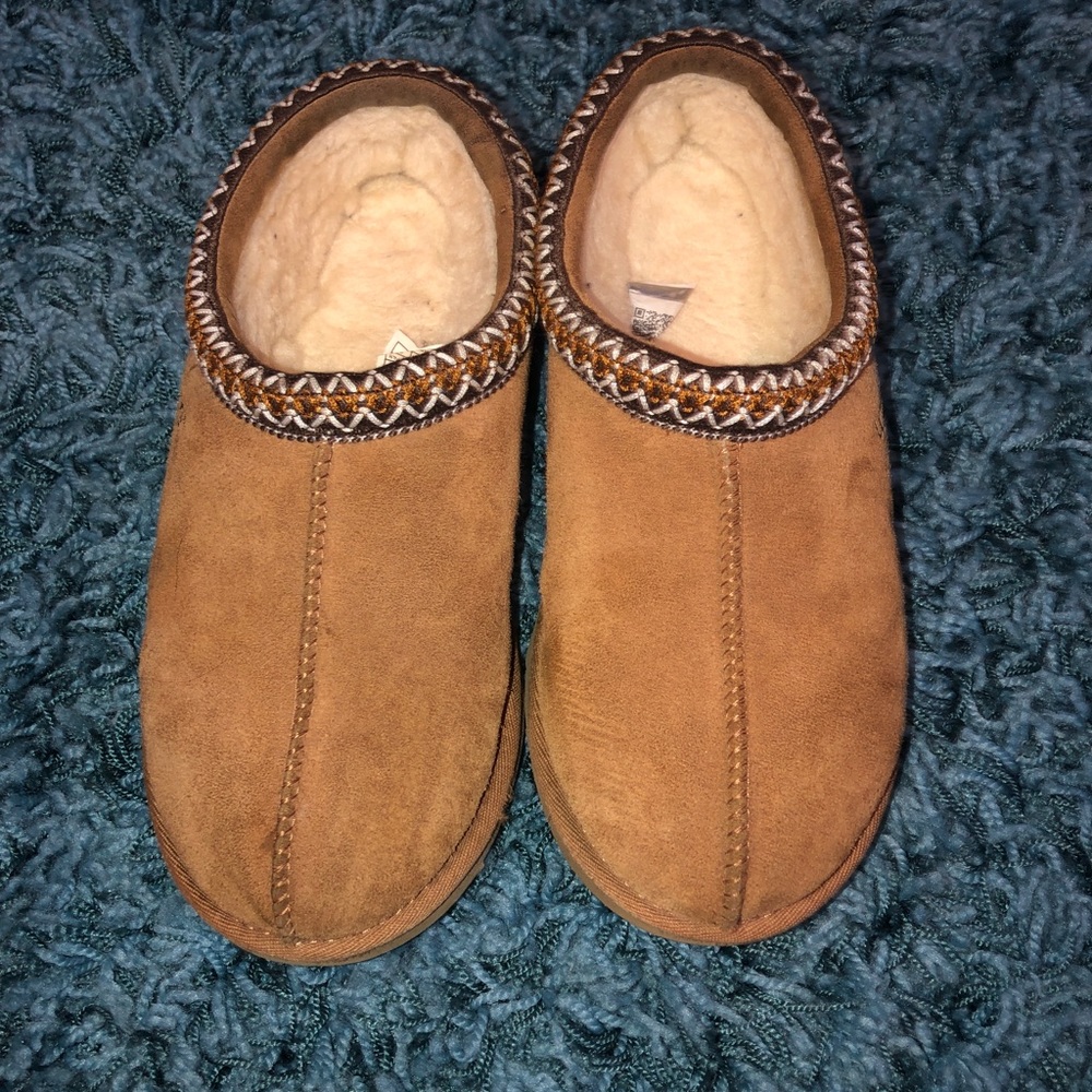 UGG “Tasman” SLIPPERS